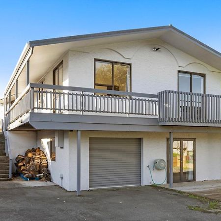 Kapiti Views - Waikanae Beach Holiday Home Exterior photo